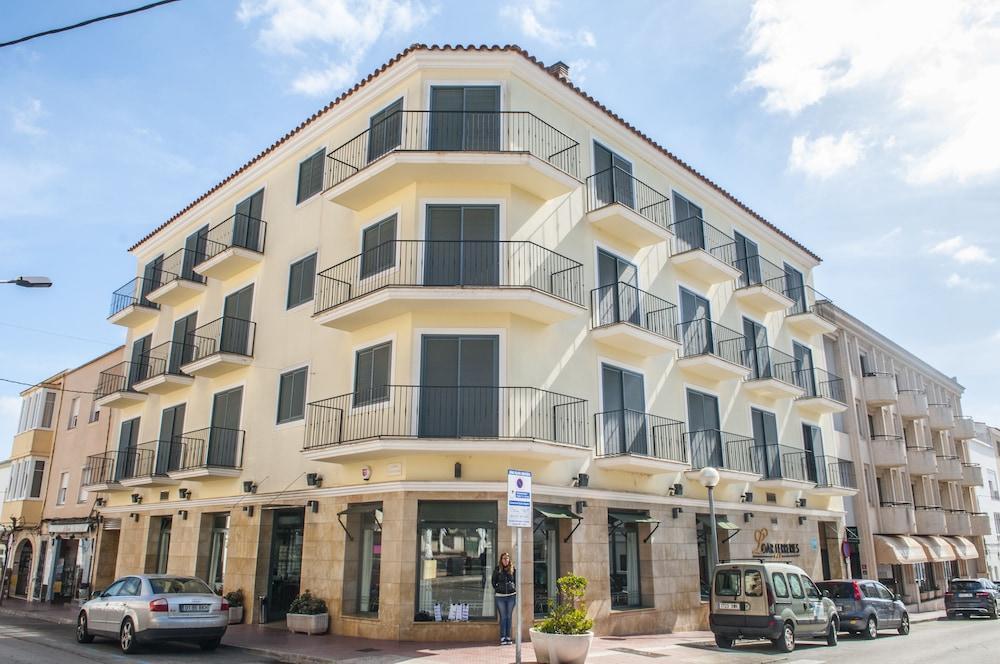 Hotel Loar Ferreries Bagian luar foto