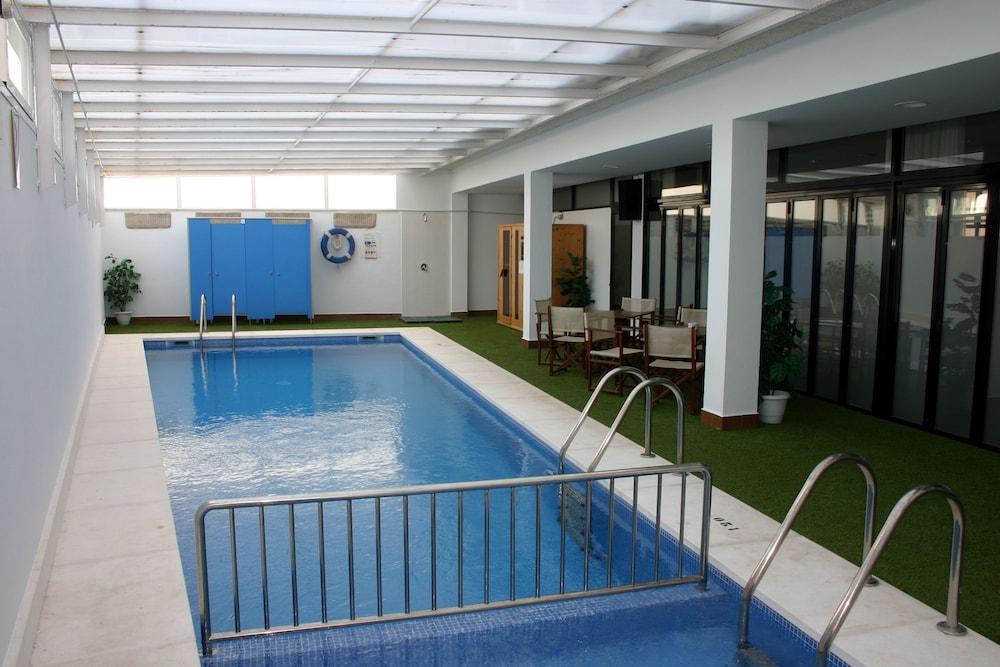 Hotel Loar Ferreries Bagian luar foto