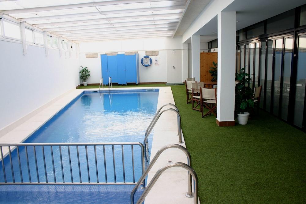 Hotel Loar Ferreries Bagian luar foto