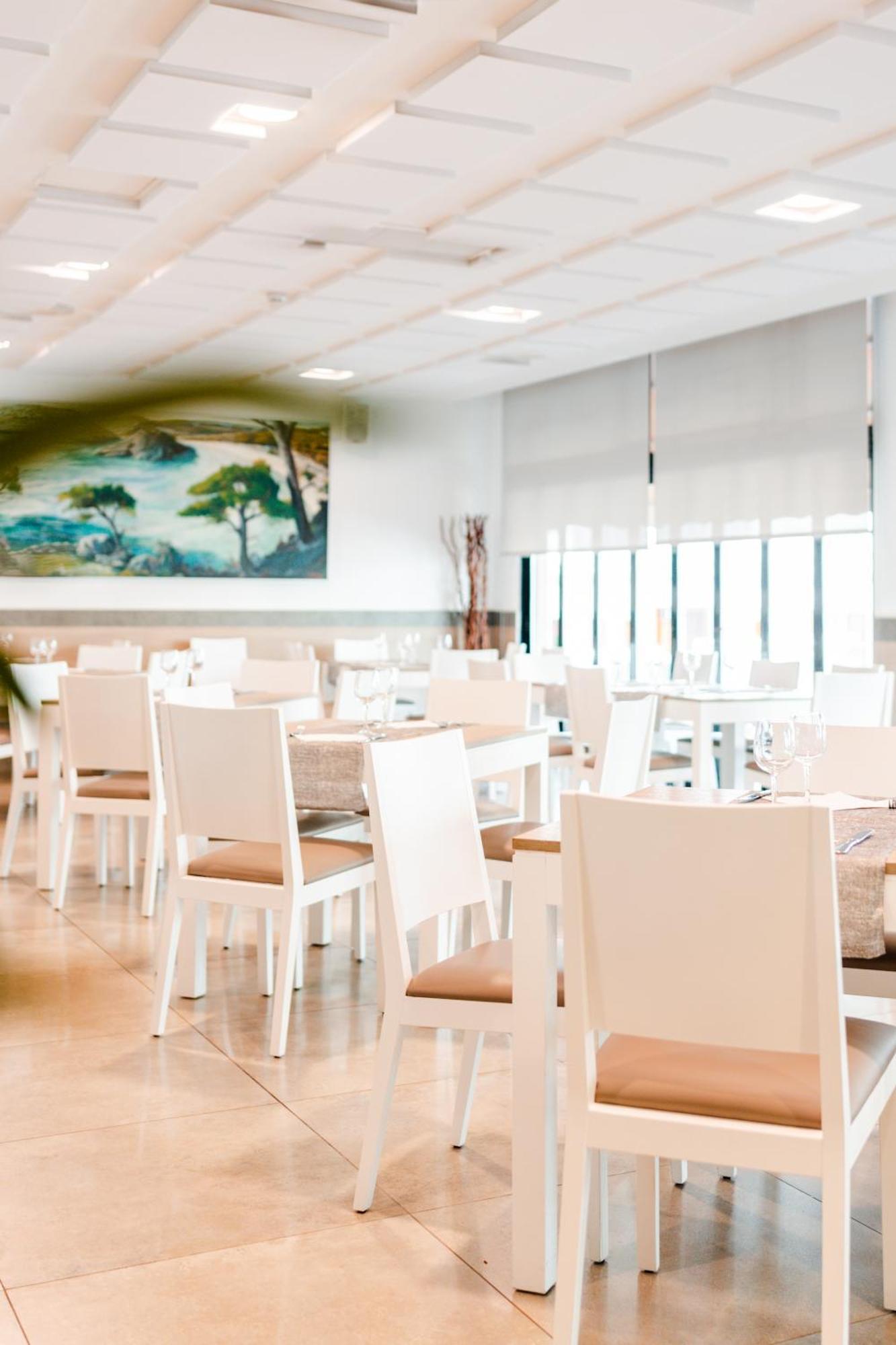 Hotel Loar Ferreries Bagian luar foto