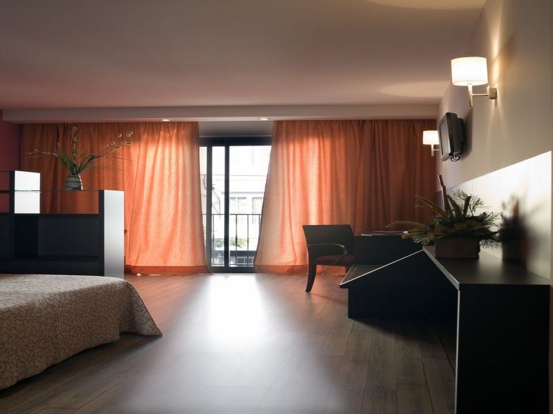 Hotel Loar Ferreries Bagian luar foto